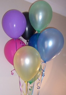 12 adet renkli u�an balon demeti