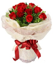 12 adet k�rm�z� g�l buketi Ankara Akvaryum AVM �i�ek yolla