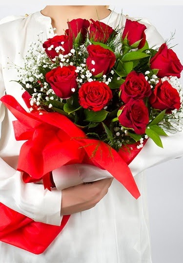 A�k G�lleri 11 Adet k�rm�z� g�l buketi Ankara Ankamall AVM �i�ek�i telefonlar�