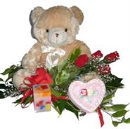 Ankara Gordion Al��veri� Merkezi AVM online �i�ek g�nderme sipari� 4 adet g�l , oyuncak , mum ve kutu �ikolata