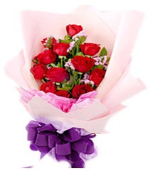 7 g�lden kirmizi g�l buketi sevenler alsin Ankara FTZ Al��veri� merkezi AVM �i�ek�iler �i�ek g�nder