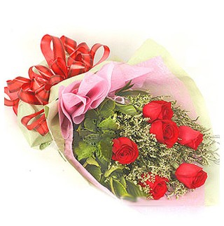 Ankara K�z�lay Al��veri� Merkezi AVM �i�ek �i�ek�i , �i�ek�ilik  6 adet k�rm�z� g�lden buket