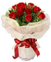 12 adet k�rm�z� g�l buketi Ankara Akvaryum AVM �i�ek yolla
