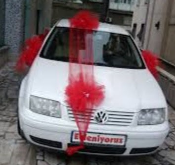 Ankara Karum i� ve al��veri� merkezi AVM ucuz �i�ek g�nder �i�eksiz gelin arabas� s�slemesi