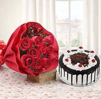 12 adet k�rm�z� g�l 4 ki�ilik ya� pasta Ankara K�z�lay Al��veri� Merkezi AVM �i�ek �i�ek�i , �i�ek�ilik 